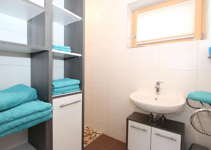 Barbara-1 By Interhome Appartement